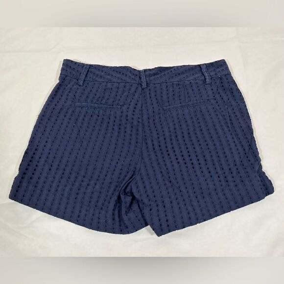 Banana Republic Eyelet Navy Blue Shorts Women’s size 2 summer spring vacation - Picture 3 of 5